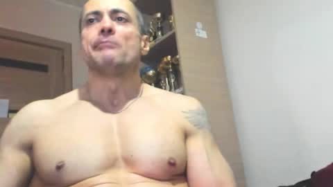 Laz online show from December 4, 5:32 pm