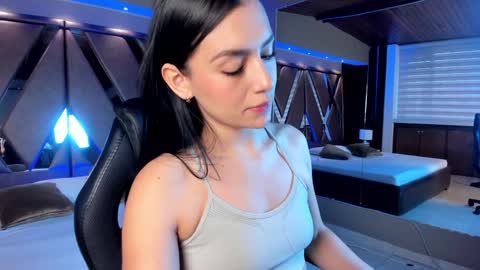 Snapshot of carina_rossi chatting on January 31, 12:07 pm Carina online show from January 31, 12:07 pm