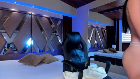 Snapshot of carina_rossi chatting on January 31, 6:14 pm Carina online show from January 31, 6:14 pm