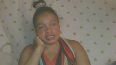 carinesexy69 online show from May 8, 10:09 am