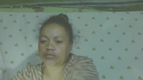 carinesexy69 online show from May 13, 2:09 am