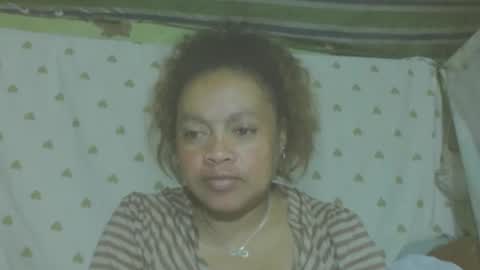 carinesexy69 online show from May 17, 6:15 pm