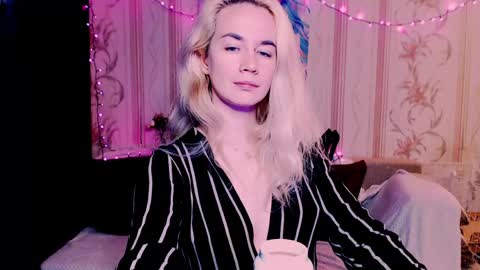 Carin online show from May 16, 7:34 pm