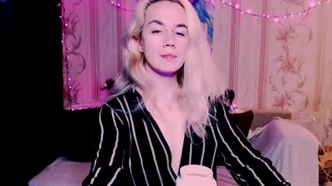 Carin online show from May 16, 7:56 pm
