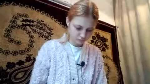 Snapshot of carissaalderson chatting on May 12, 2:52 am Kira online show from May 12, 2:52 am
