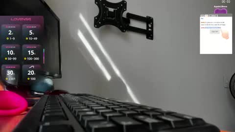 Snapshot of caritodior1 chatting on October 8, 1:42 pm caritodior1 online show from October 8, 1:42 pm