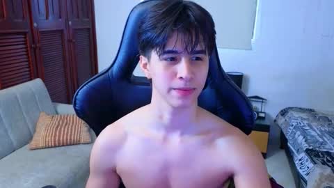 carl_dixon online show from December 19, 9:22 pm