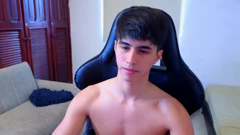 carl_dixon online show from May 6, 7:52 pm