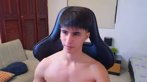 carl_dixon online show from May 20, 12:17 am