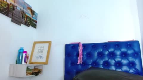 Carla online show from December 24, 1:50 pm
