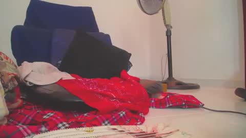 carla_prestige online show from December 17, 6:31 pm