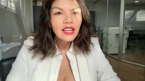 Snapshot of carlaconnortv chatting on September 23, 9:45 am Carla Connor online show from September 23, 9:45 am