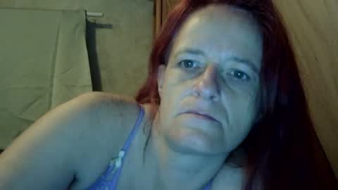 Snapshot of carleeswoman08 chatting on December 9, 1:24 pm carleeswoman08 online show from December 9, 1:24 pm