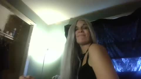 Snapshot of carleyquinn42183 chatting on January 25, 2:03 pm Carley online show from January 25, 2:03 pm