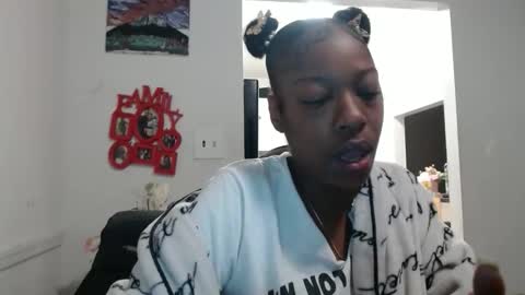 Carlie online show from February 28, 4:02 am