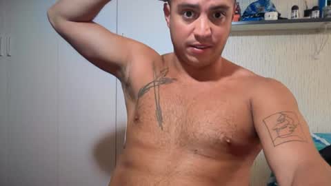 Snapshot of carlobukowski26 chatting on July 1, 5:56 pm carlobukowski26 online show from July 1, 5:56 pm