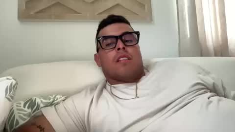Snapshot of carlosportillo2186 chatting on October 18, 9:15 pm carlosportillo2186 online show from October 18, 9:15 pm