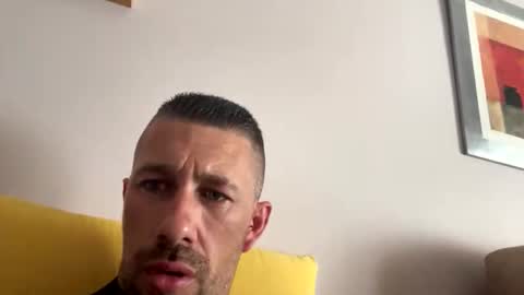 Snapshot of carlosrm440882 chatting on May 6, 1:27 pm carlosrm440882 online show from May 6, 1:27 pm
