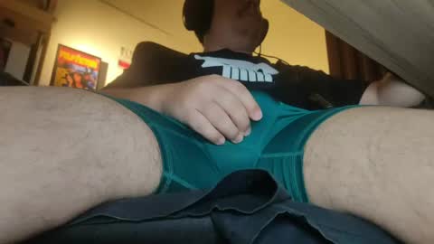 Carlostraboo on of  online show from April 2, 11:02 pm