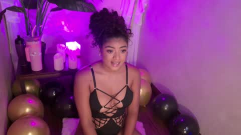 Carly Monroe  online show from October 1, 10:05 pm