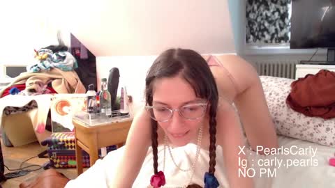 Carly Pearls online show from May 16, 4:20 am
