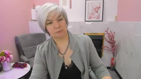 Carmen online show from April 29, 9:13 am