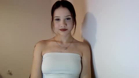 CarmenxAmore online show from February 3, 9:20 pm