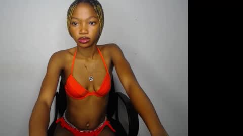 caroline online show from November 18, 5:01 am