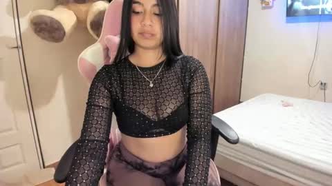 Snapshot of carol_gomez73 chatting on March 31, 4:57 am carol gomez73 online show from March 31, 4:57 am