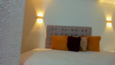 Carolina online show from September 29, 11:48 am