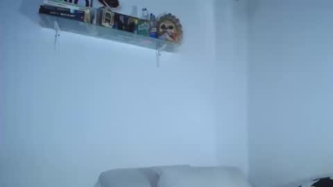 Snapshot of carolina_ml chatting on September 23, 3:26 pm CarolinaM online show from September 23, 3:26 pm