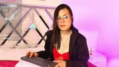 Snapshot of carolina_nast chatting on March 26, 2:44 pm Caro online show from March 26, 2:44 pm