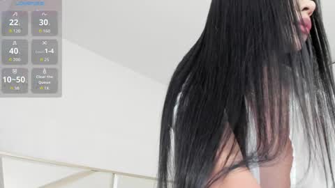 carolina_t online show from May 13, 1:58 am