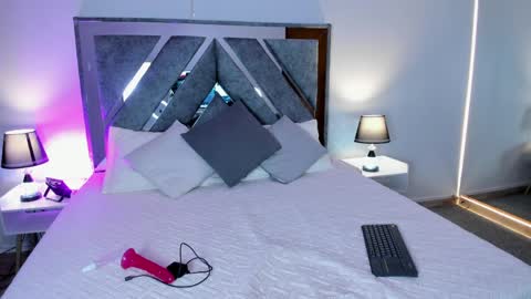 carolina_torres25 online show from April 3, 1:09 pm