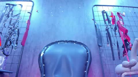 carolina online show from December 16, 9:31 pm