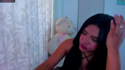 Carolina online show from April 28, 1:38 pm