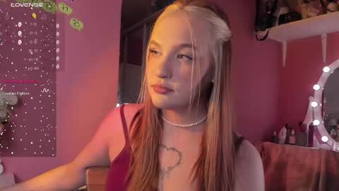 Caro online show from November 21, 12:32 am