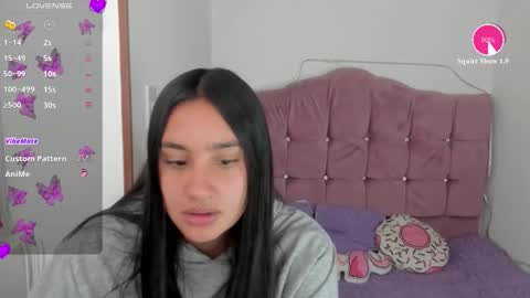 caroline_rodriguez_9 online show from November 25, 11:32 am