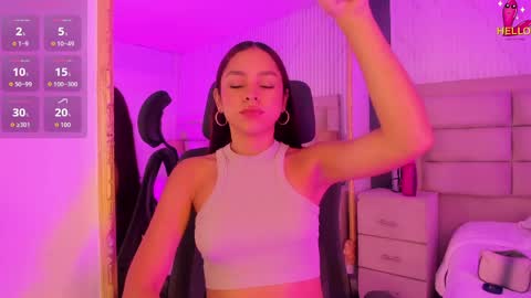 Caroline online show from March 31, 12:27 pm