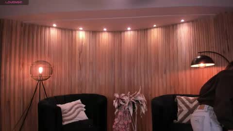 Caro online show from November 25, 10:37 am