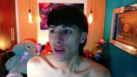 carolinejesh online show from May 6, 12:32 pm
