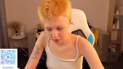 Snapshot of carolinerichter chatting on September 27, 10:26 pm CarolineRichter online show from September 27, 10:26 pm