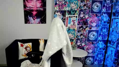 Snapshot of carolinerichter chatting on October 17, 3:10 am CarolineRichter online show from October 17, 3:10 am