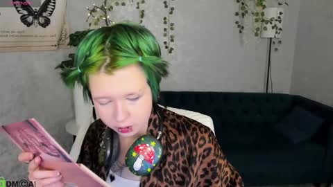 CarolineRichter online show from March 6, 2:08 am