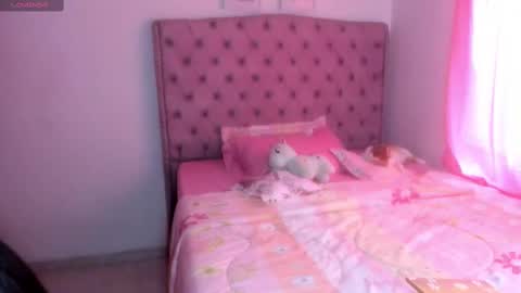 Caroline  online show from September 29, 9:52 pm