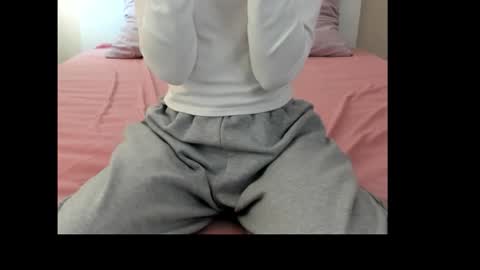 carolulu online show from February 18, 9:05 am