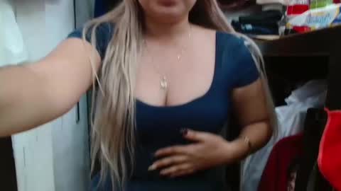 caroo0615 online show from February 19, 11:12 pm