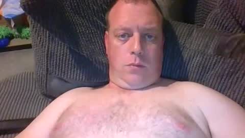 Snapshot of carpman777 chatting on April 5, 6:27 pm Hereforun online show from April 5, 6:27 pm