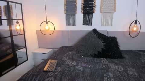 Carrie online show from October 6, 3:15 am