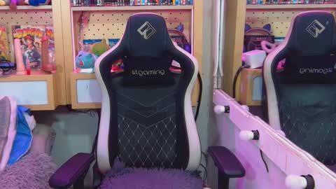 Carrie online show from November 3, 12:39 pm